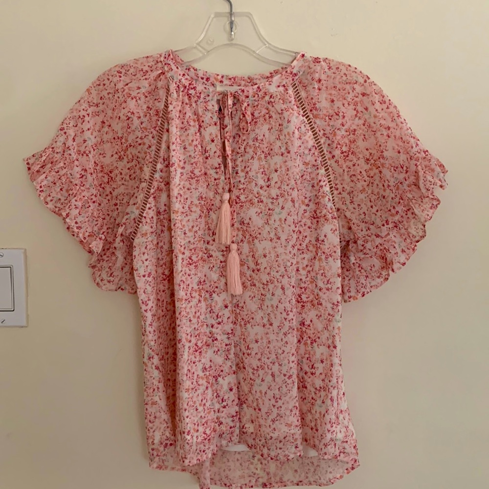 Prettiest floral top